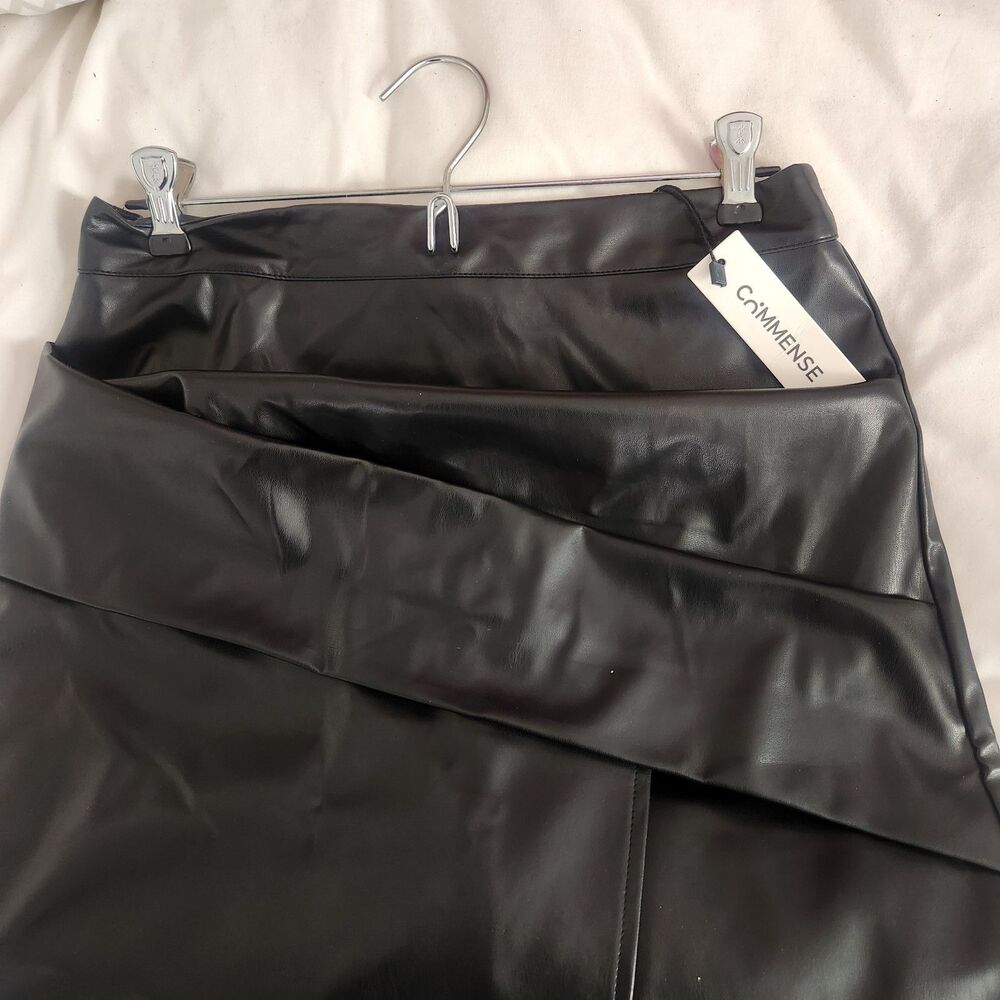 NWT Commense Faux Leather Ruched Slit Midi Bodycon Pencil Skirt - Black - Size L - Picture 3 of 9